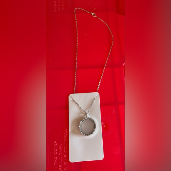 NWOT Effy Silver Metal Lockable Necklace with Two Charms - Picture 3 of 4
